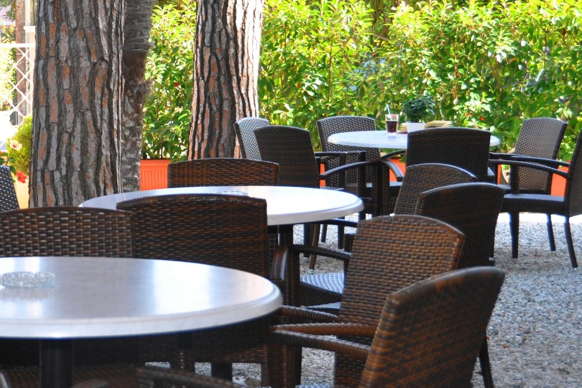 Hotel Azzurra Marina di Pietrasanta Dış mekan fotoğraf