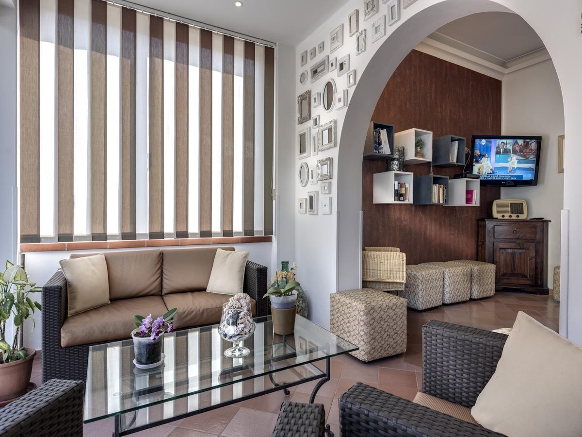 Hotel Azzurra Marina di Pietrasanta Dış mekan fotoğraf